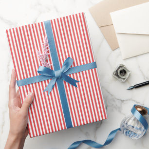 Dunkle Koralle und weiße Streifen Geschenkpapier