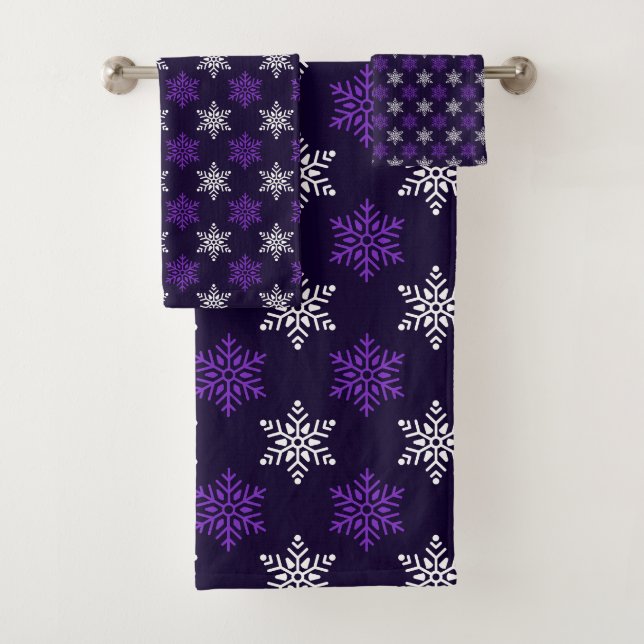 Dunkle Lila Weihnachtsschneeflocke Nahtloses Muste Badhandtuch Set (Insitu)