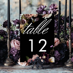 Dunkle, melancholische, pastellfarbene, opulente f tischnummer