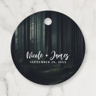 Dunkle Moody-Waldbäume bei Twilight-Hochzeit Geschenkanhänger
