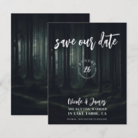 Dunkle Moody-Waldbäume bei Twilight Save the Date