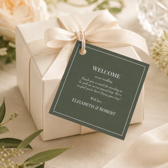 Dunkle Oliven-Monogramm-Hochzeits-Willkommensgesch Geschenkanhänger (Dark Olive Monogram Wedding Welcome Gift Tag on an elegant gift box)
