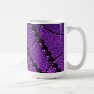 Dunkle Perlen mit Lila Metallic-Fleck-Tasse Kaffeetasse