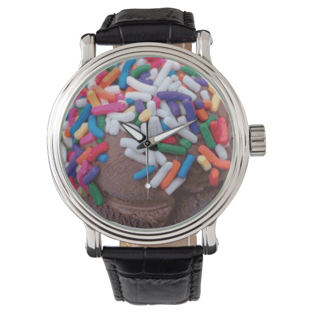 Dunkle Schokolade Eiscreme mit Regenbogensprinklen Armbanduhr (Vorderseite)