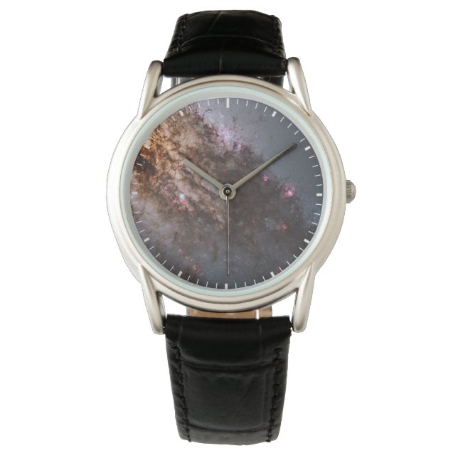 Dunkle Streifen von Staubkreuzen überqueren Centau Armbanduhr (Vorderseite)