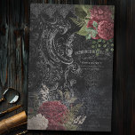 Dunkle Viktorianische französische Rose Ephemera D Seidenpapier<br><div class="desc">Verziert eingravierte Skrollarbeit,  silberne Spitze,  bordeauxfarbene Rose und französisches Drehbuch auf schimmerndem schwarzen Damast-Hintergrund.</div>