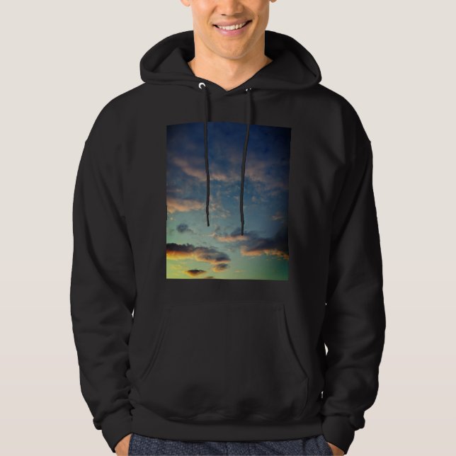 Dunkle Wolken Hoodie (Vorderseite)