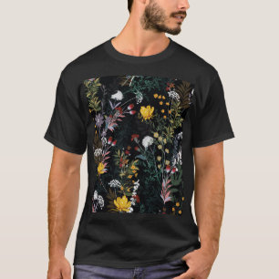 Dunkler Blumengarten: Blühendes Nachtmuster T-Shirt