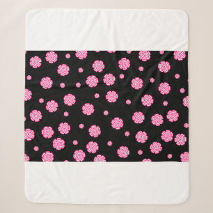 Dunkler Hintergrund helle, rosa Blume. abst Sherpadecke