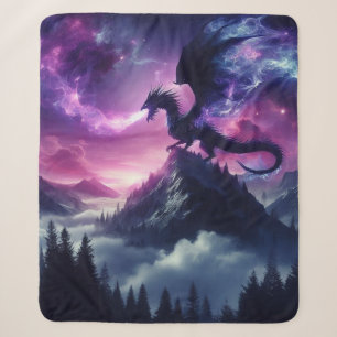 Dunkler, mittelalterlicher ätherischer Drache Sherpadecke