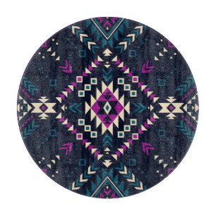 Dunkler tribaler Navajo, vintage geometrisch. Schneidebrett