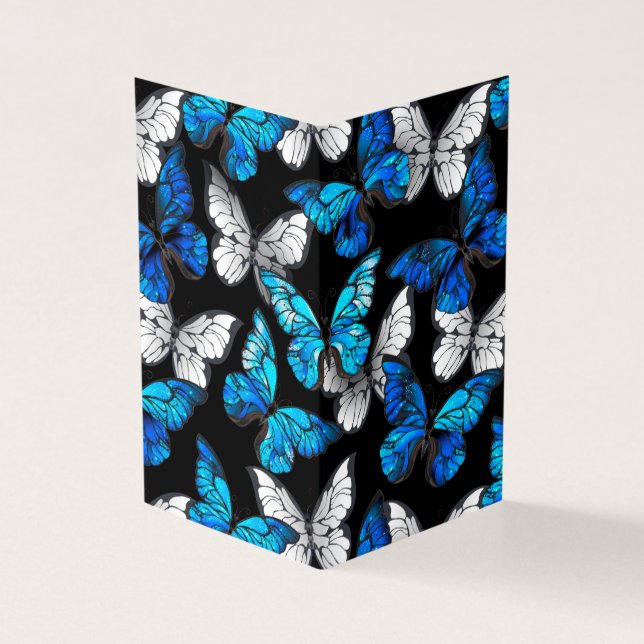 Dunkles Nahtloses Muster mit blauen Schmetterlinge (Vorderseite)