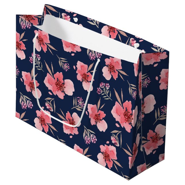 Dunkles rosa Aquarell-Muster Große Geschenktüte (Vorderseite Schrägansicht)