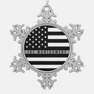 Dünne graue Linie mit Monogramm Korrekturname Schneeflocken Zinn-Ornament