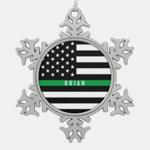 Dünne grüne Linie militärischer mit Monogramm N Schneeflocken Zinn-Ornament