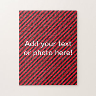 Dünne schwarze und rote diagonale Streifen