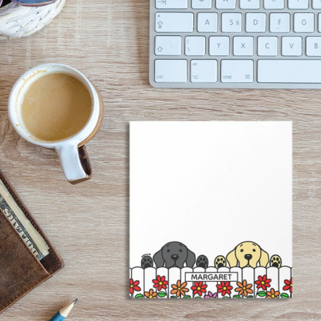 Duo Labrador personnalisé vous regardant Bloc-note (Personalized Labrador Duo Watching You Design Notepad for Black Lab and Yellow Lab Owners.)