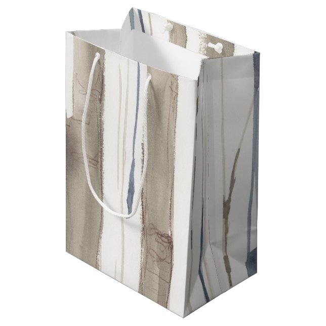 Duo Tone Trees II Mittlere Geschenktüte (Vorderseite Schrägansicht)
