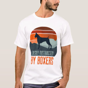 Durch Boxer-Hunde-Spaziergänge leicht ablenkbar T-Shirt