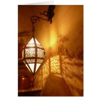 Durch das Licht der Laterne