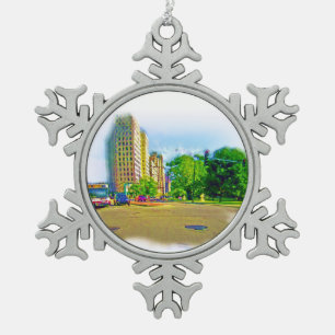 Durch die Lincoln Avenue fahren Schneeflocken Zinn-Ornament