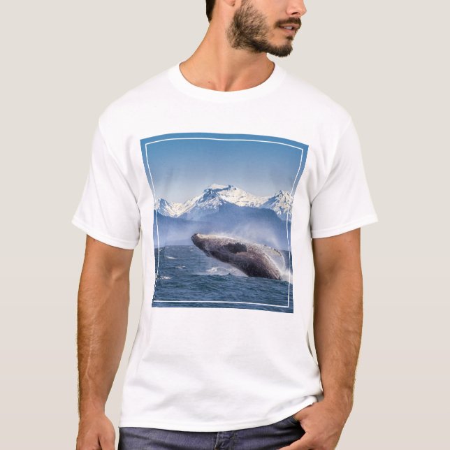 Durchbrechen des Buckel-Wals in Alaska T-Shirt (Vorderseite)