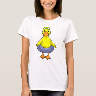 Dusche beim Baden mit Schwimmring T-Shirt
