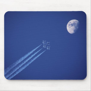 Düsenflugzeuge neben dem Mond British Columbia Mousepad