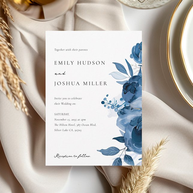 Dusky Blue Gold Floral Wedding Einladung (Von Creator hochgeladen)