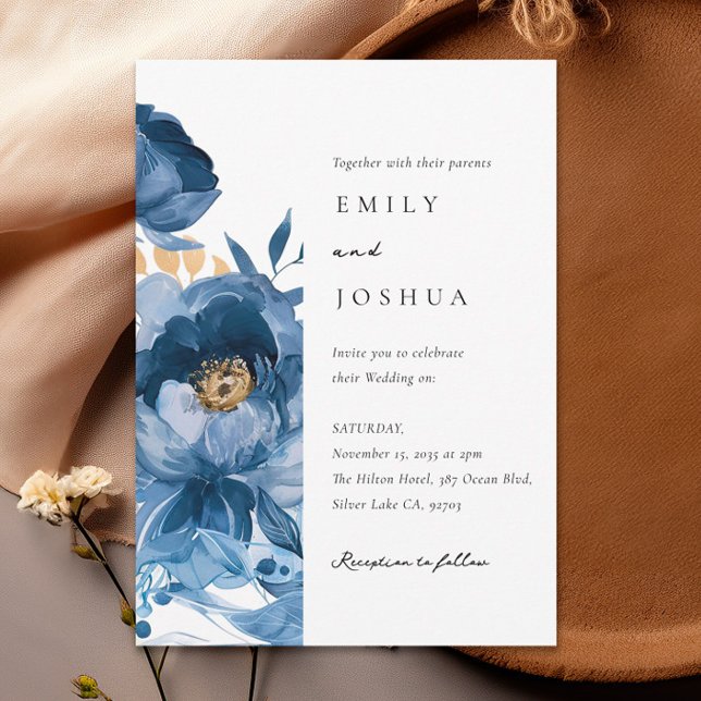 Dusky Blue Gold Floral Wedding Einladung (Von Creator hochgeladen)