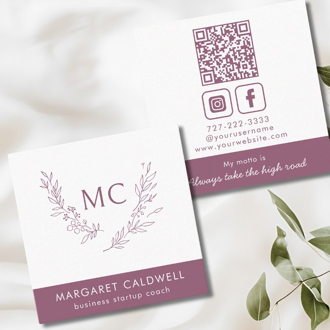 Dusky Lila Monogram Wreath Quadratische Visitenkarte (Dusky Purple Monogram Wreath Social Media Square Business Card)