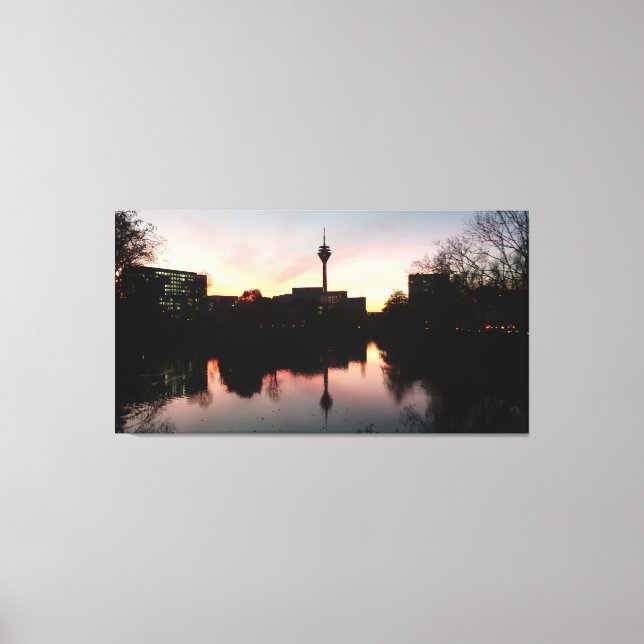 Düsseldorfer Sonnenaufgang Leinwanddruck (Vorderseite)