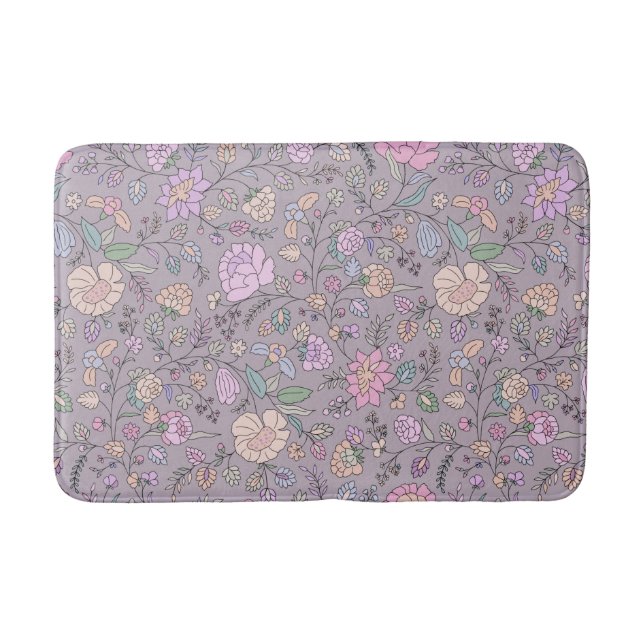 Dustrosa Lila Beige Whimsikfarbene Blüte Badematte (Vorderseite)