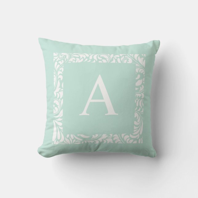Dusty Aqua Monogramme Un Oreiller (Recto)