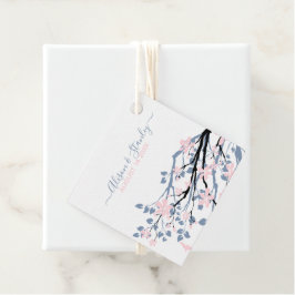 Dusty blauer Zweig mit rot-rosa Blume Hochzeit Geschenkanhänger