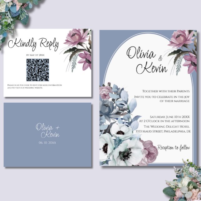 Dusty Blue and Pink Floral Modern Wedding QR Code RSVP Karte (Von Creator hochgeladen)