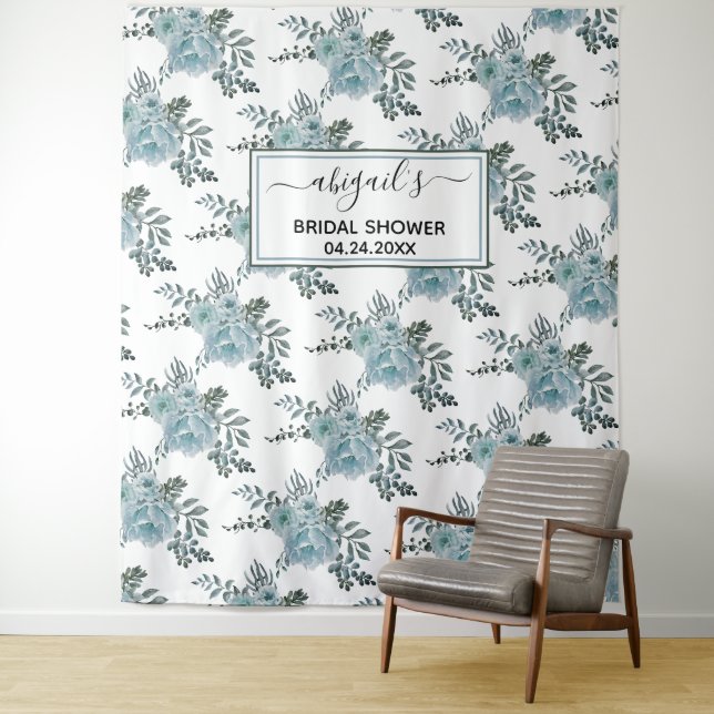 Dusty Blue Aquarell Blume Blumenmotiv Brautparty Wandteppich (Beispiel)
