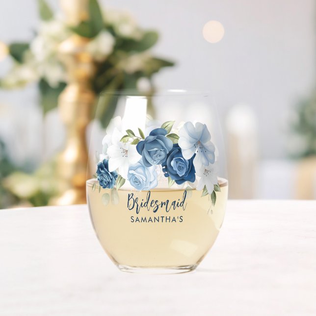 Dusty Blue Bloom Elegante Script Wedding Bridesmai Weinglas Ohne Stiel (Insitu (Hochzeit))