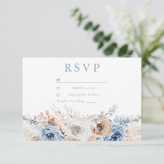 Dusty Blue Bohemisch Floral Jedes Anlasses & Weddi RSVP Karte (Stehend Vorderseite)
