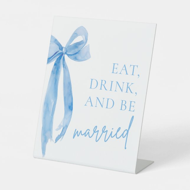 Dusty Blue Bow essen Drink und sein Verheiratetes  Sockelschild (Vorderseite)
