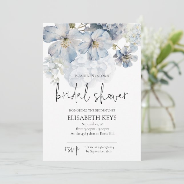 Dusty Blue Bridal Dusche Einladung (Stehend Vorderseite)