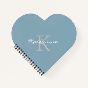 Dusty Blue Chic Monogramm Name Herz geformt Notizbuch