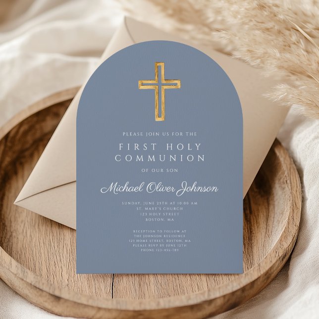 Dusty Blue Cross Boy First Communion Arch Einladung (Dusty Blue Cross Boy First Communion Arch Invitation)