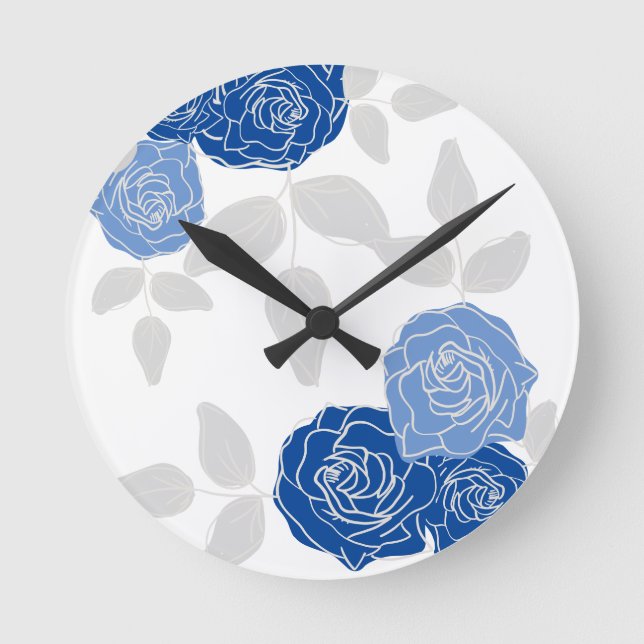 Dusty Blue Elegante White Gray Floral Einfach Runde Wanduhr (Vorderseite)