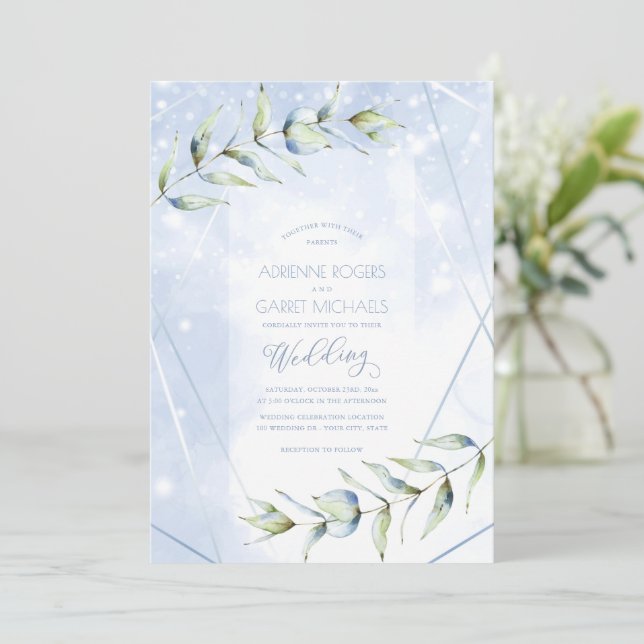 Dusty Blue Eucalyptus Fantasy Wedding Einladung (Stehend Vorderseite)