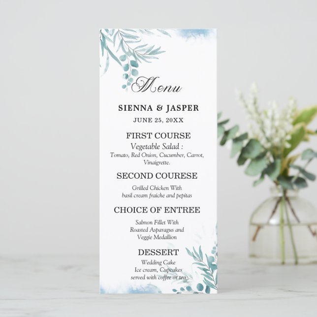 Dusty Blue Eucalyptus Greenery Wild Meadow Wedding Menükarte (Stehend Vorderseite)