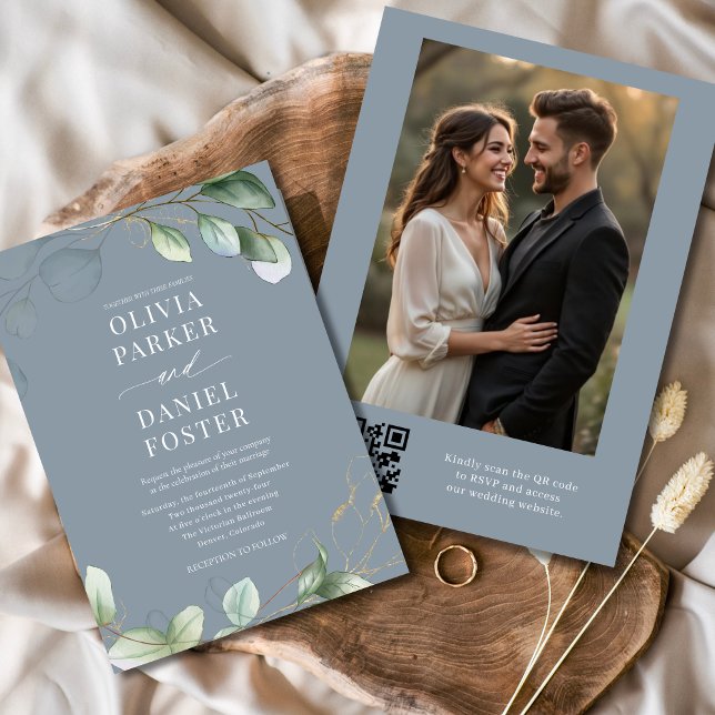 Dusty Blue Eucalyptus QR Code Foto Wedding Einladung (Von Creator hochgeladen)