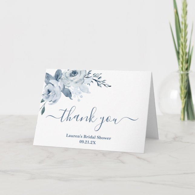 Dusty Blue Floral Brautparty Dankeskarte (Vorderseite)
