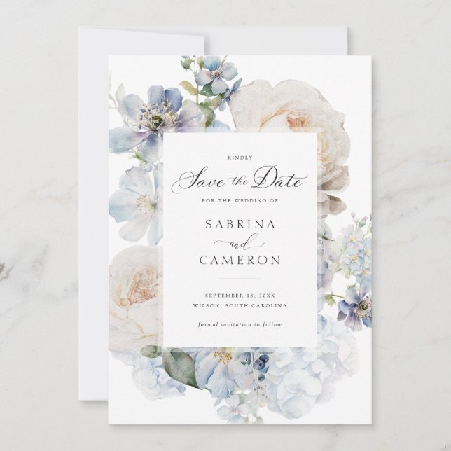 Dusty Blue Floral Elegante Rose Hochzeit Einladung (Vorderseite)