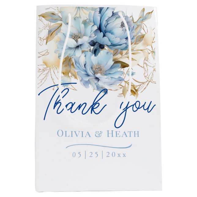 Dusty Blue Floral Gold Wedding Mittlere Geschenktüte (Vorderseite)